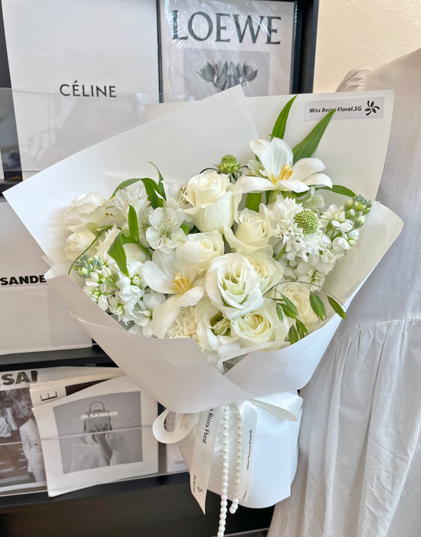 Korea style white & green fresh flower bouquet