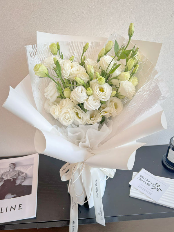 White lisianthus bouquet fresh flower bouquet