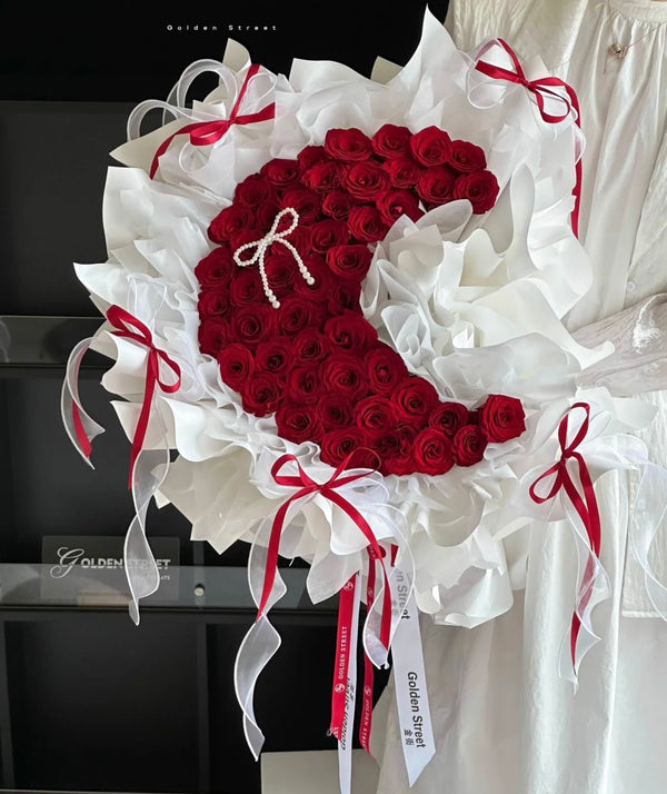 The moon represents my heart red (60 stalks Flower Bouquet