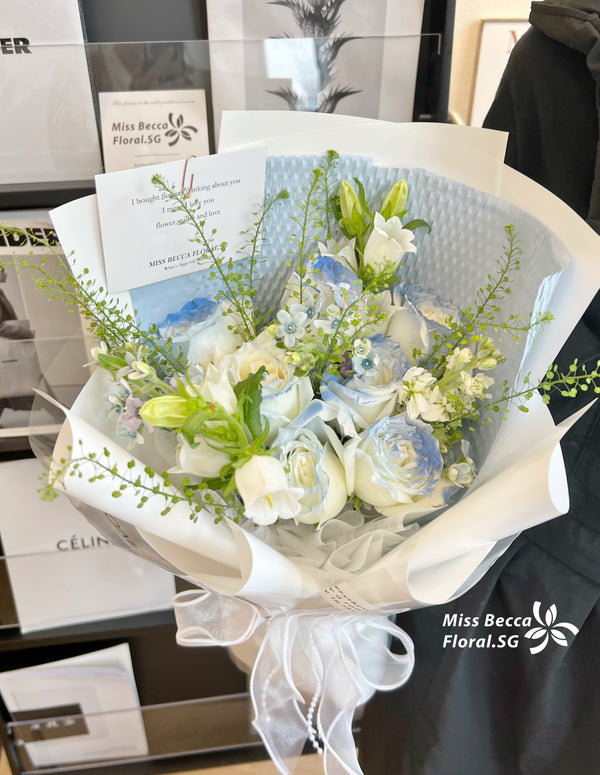 korea style ice blue S size fresh flower bouquet