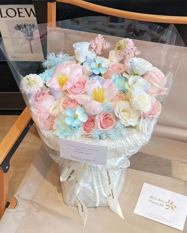 Korea style pink and blue burble flower fresh flowers bouquet