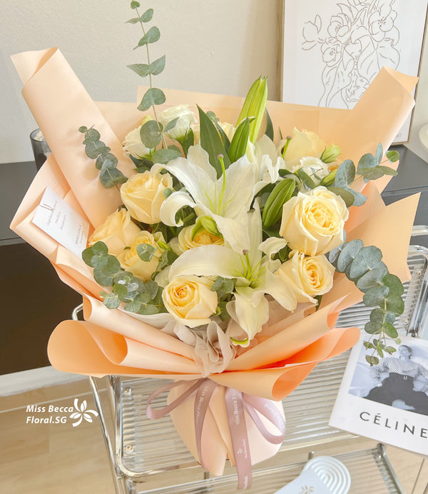 Fresh lily with Champagne Flower Bouquet Rose & Lisianthus