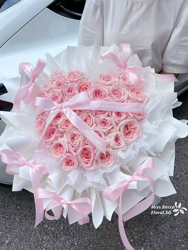 LOVE SHAPE 33 pink lychee rose fresh flower bouquet