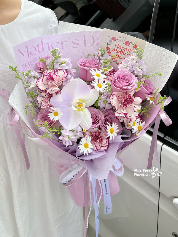 2025 Mother’s Day collection purple rose with carnation fresh flower bouquet