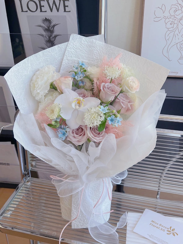 korea style orchid and pink rose mix Flower Bouquet