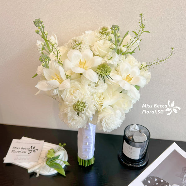 Korea white and green bridal bouquet